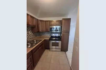 512 Gardens Drive #103, Pompano Beach, FL 33069 - Photo 5