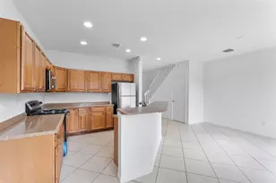 995 Abaco Ln, Riviera Beach, FL 33404 - Photo 5