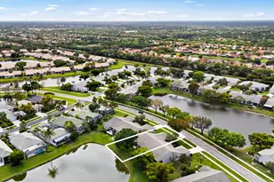 7825 Aberdeen Lakes Dr, Boynton Beach, FL 33472 - Photo 33