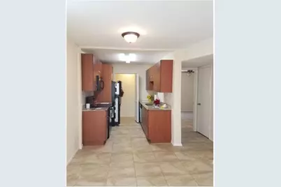 8749 NW 39th Street, Sunrise, FL 33351 - Photo 5