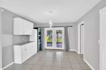 2255 15th Avenue SW, Vero Beach, FL 32962 - Photo 11