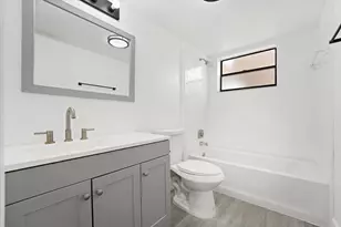 8040 Hampton Blvd, North Lauderdale, FL 33068 - Photo 5