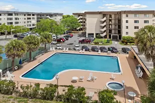 8040 Hampton Blvd, North Lauderdale, FL 33068 - Photo 21