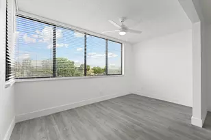 8040 Hampton Blvd, North Lauderdale, FL 33068 - Photo 13