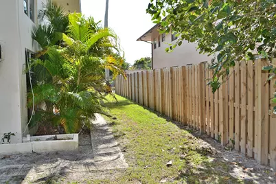 2633 Middle River Drive #1-6, Fort Lauderdale, FL 33306 - Photo 7