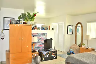 2633 Middle River Dr, Fort Lauderdale, FL 33306 - Photo 11