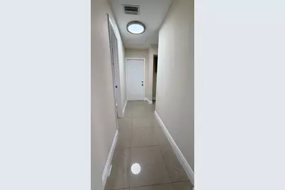 4081 NW 35th Avenue, Lauderdale Lakes, FL 33309 - Photo 15