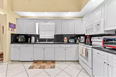 3893 Dafilee Circle, West Palm Beach, FL 33417 - Photo 9