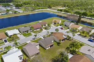 2363 SE Breckenridge Cir, Port Saint Lucie, FL 34952 - Photo 5