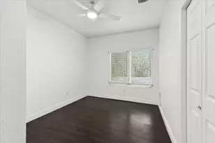 518 Biscayne Dr, West Palm Beach, FL 33401 - Photo 15