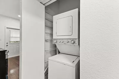 518 Biscayne Drive #B, West Palm Beach, FL 33401 - Photo 3