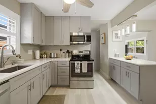 397 NW 48th St, Oakland Park, FL 33309 - Photo 5