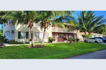 5240 NE 14th Way #5, Fort Lauderdale, FL 33334 - Photo 1