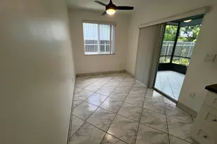 8640 Wilshire Dr, Miramar, FL 33025 - Photo 15