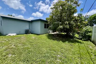 8640 Wilshire Dr, Miramar, FL 33025 - Photo 5