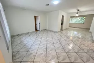 8640 Wilshire Dr, Miramar, FL 33025 - Photo 9