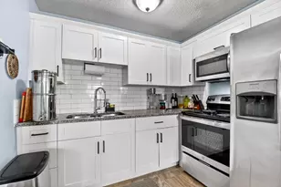 5721 Coconut Rd, West Palm Beach, FL 33413 - Photo 15