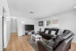 5721 Coconut Rd, West Palm Beach, FL 33413 - Photo 3