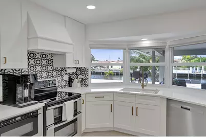 5711 Bayview Drive, Fort Lauderdale, FL 33308 - Photo 9