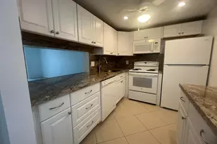 2615 NE 3rd Ct, Boynton Beach, FL 33435 - Photo 1