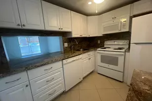 2615 NE 3rd Ct, Boynton Beach, FL 33435 - Photo 3