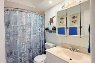 470 Paradise Isle Blvd, Hallandale Beach, FL 33009 - Photo 35