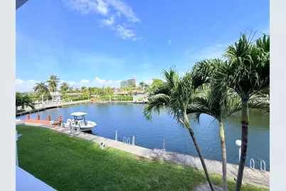 470 Paradise Isle Boulevard #204, Hallandale Beach, FL 33009 - Photo 15