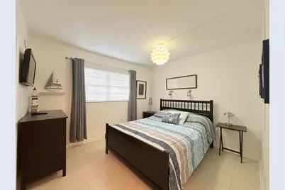 470 Paradise Isle Boulevard #204, Hallandale Beach, FL 33009 - Photo 31