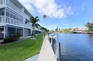 470 Paradise Isle Blvd, Hallandale Beach, FL 33009 - Photo 37