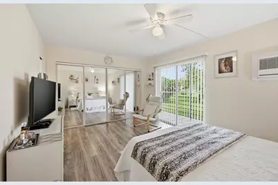 314 Brighton #H, Boca Raton, FL 33434 - Photo 11