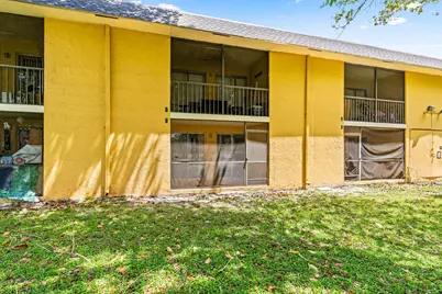 507 Meadows Circle, Boynton Beach, FL 33436 - Photo 23