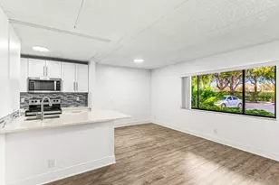 507 Meadows Cir, Boynton Beach, FL 33436 - Photo 11