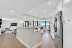 5420 N Ocean Dr, Singer Island, FL 33404 - Photo 5