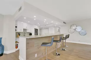 5420 N Ocean Dr, Singer Island, FL 33404 - Photo 7