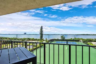 5420 N Ocean Dr, Singer Island, FL 33404 - Photo 41