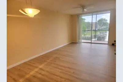 7900 NW 50th Street #304, Lauderhill, FL 33351 - Photo 5