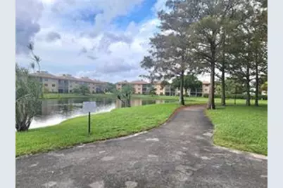7900 NW 50th Street #304, Lauderhill, FL 33351 - Photo 15