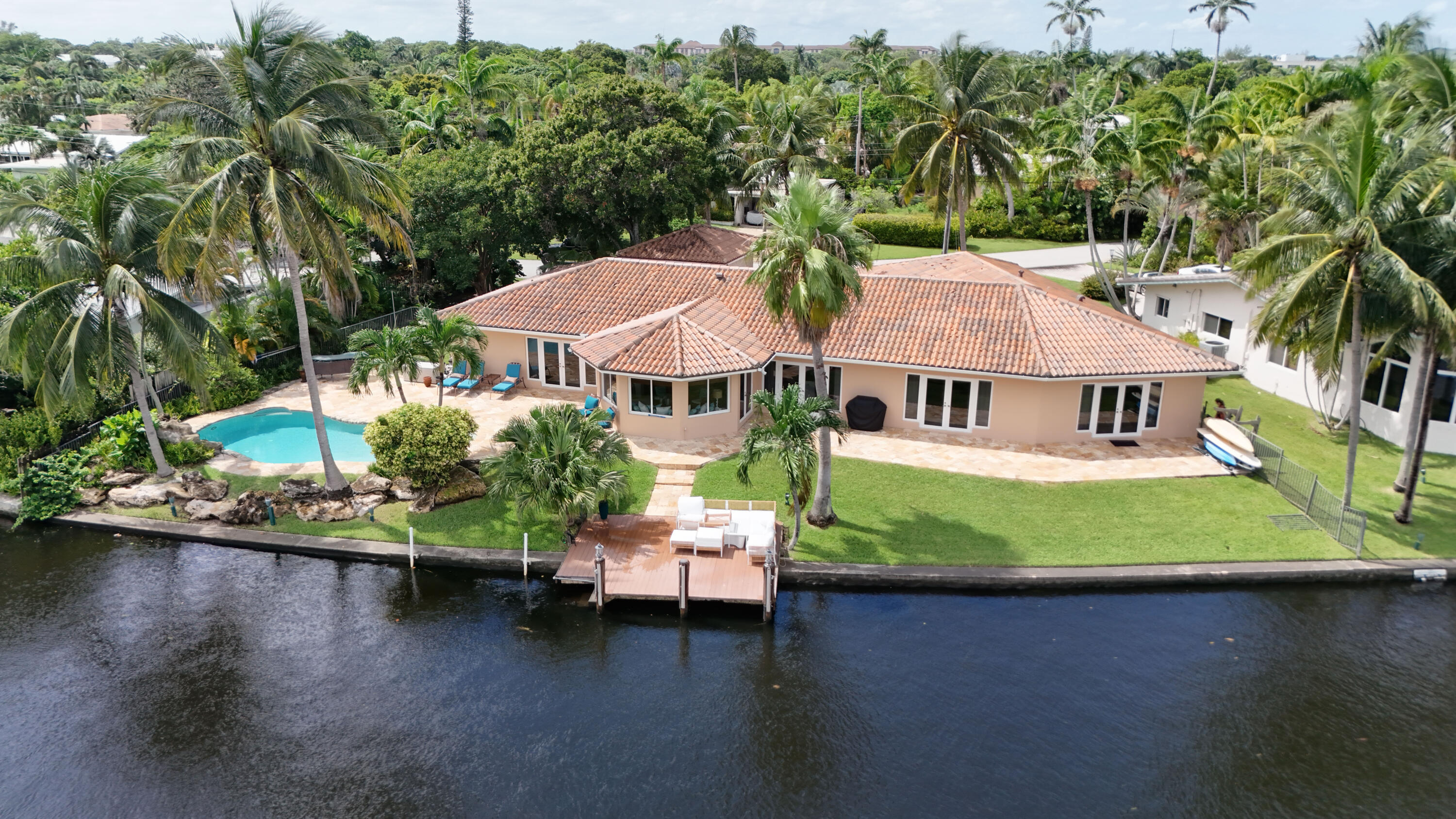 1925 Coral Gardens Dr - 1925 Coral Gardens Dr, Wilton Manors, FL 33306 Luxury Property | Jose Angel Pina