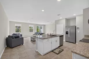 5786 SE Edgewater Cir, Stuart, FL 34997 - Photo 9