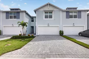 5786 SE Edgewater Cir, Stuart, FL 34997 - Photo 3