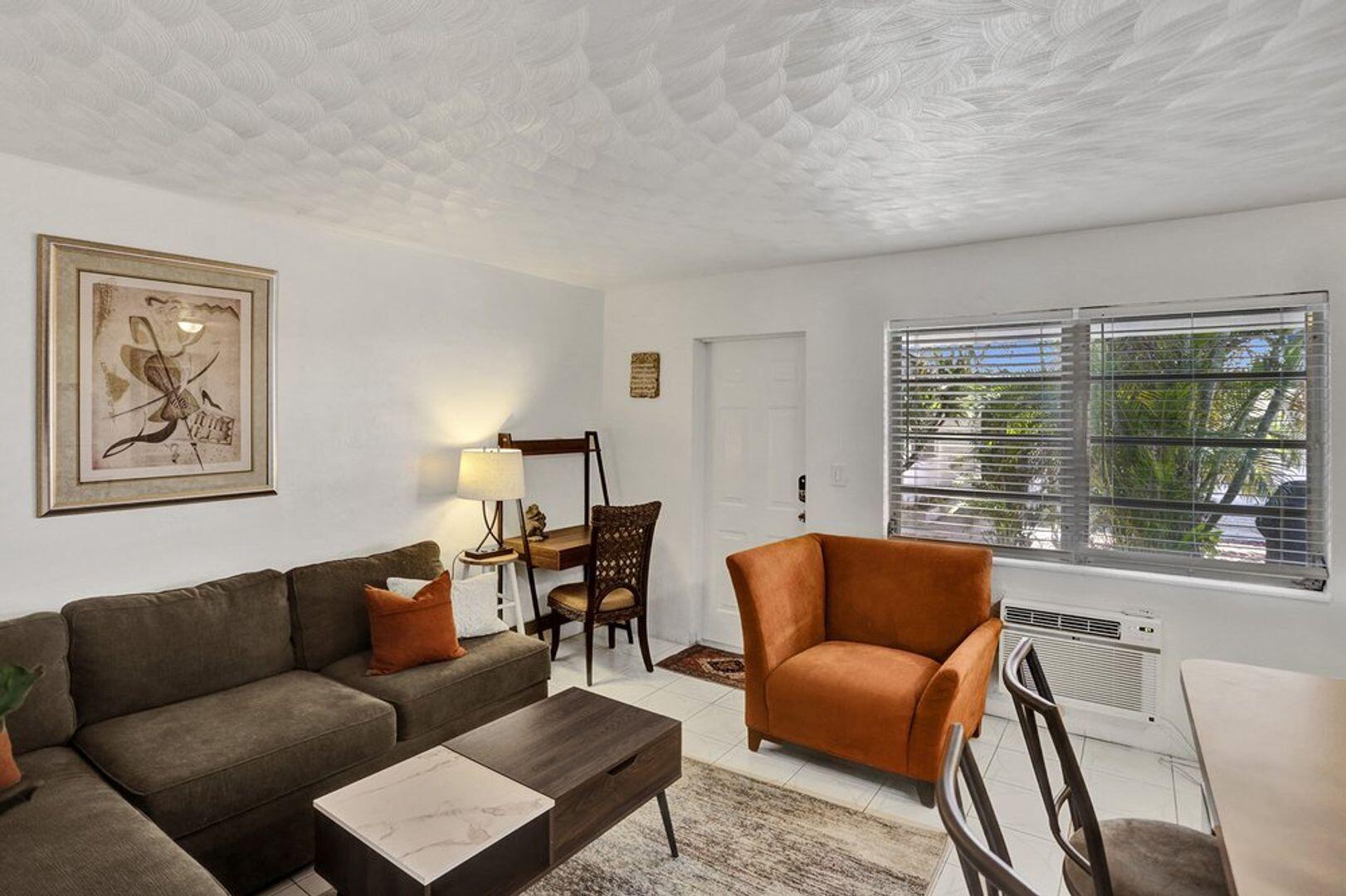 820 NE 16th Ave #9 - 820 NE 16th Ave #9, Fort Lauderdale, FL 33304 Luxury Property | Jose Angel Pina