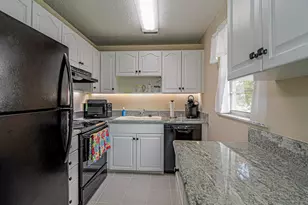 27 Pine Arbor Ln, Vero Beach, FL 32962 - Photo 13