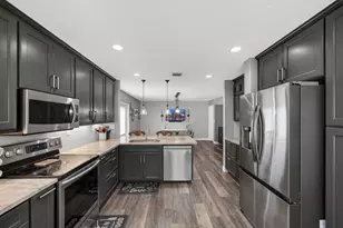 5053 Prairie Dunes Village Cir, Lake Worth, FL 33463 - Photo 9