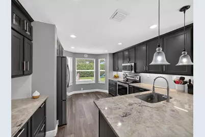 5053 Prairie Dunes Village Circle, Lake Worth, FL 33463 - Photo 11
