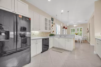 580 NE Canoe Park Circle, Port Saint Lucie, FL 34983 - Photo 13