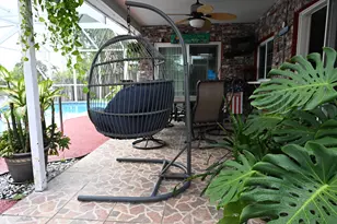 8610 NW 27th Pl, Sunrise, FL 33322 - Photo 13