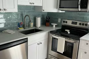 1433 NE 23rd St, Wilton Manors, FL 33305 - Photo 9