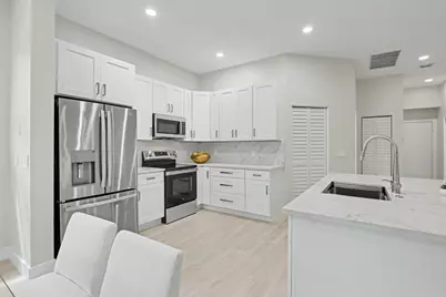 7832 Rockford Road, Boynton Beach, FL 33472 - Photo 11