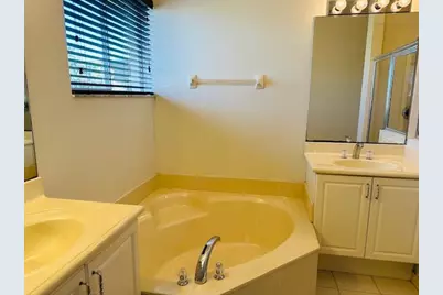 4390 Berkshire Wharf Drive, Lake Worth, FL 33461 - Photo 17