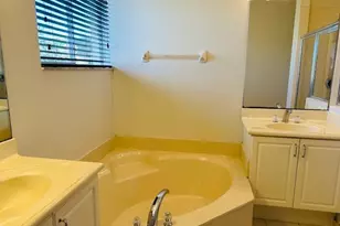 4390 Berkshire Wharf Dr, Lake Worth, FL 33461 - Photo 17